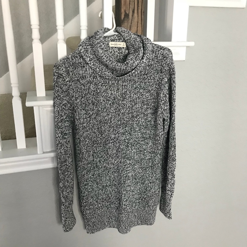 Abercrombie and Fitch knitted turtleneck